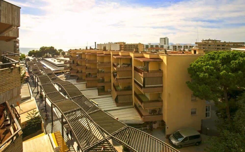 Apartamentos Bahia Dorada 萨洛 外观 照片